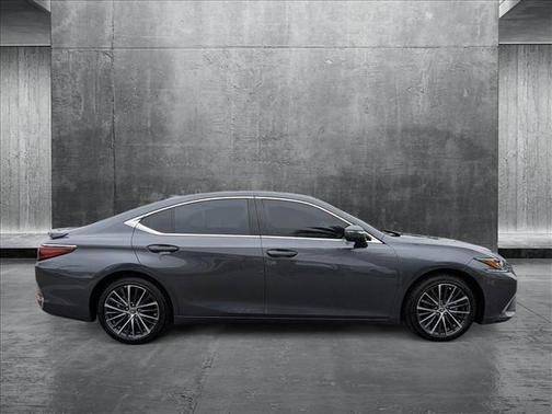 2024 Lexus ES 300h Base