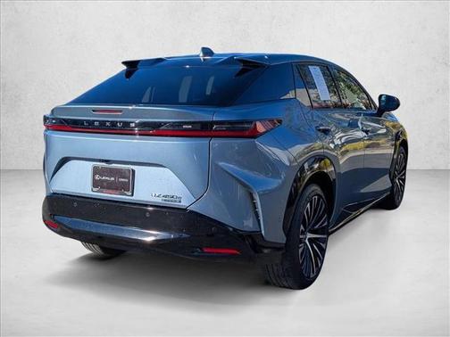 2023 Lexus RZ 450e Luxury