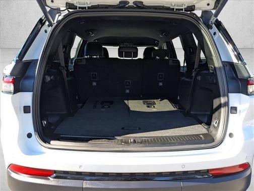 2022 Jeep Grand Cherokee L Altitude