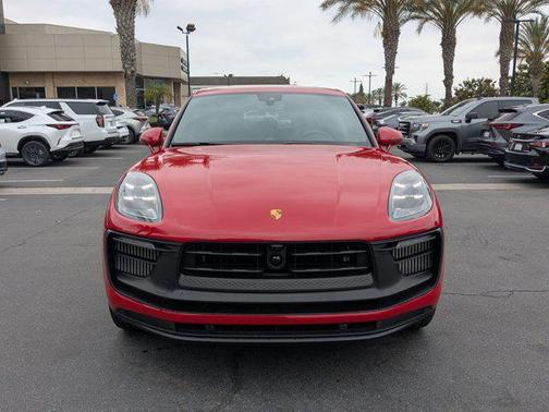 2025 Porsche Macan GTS