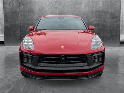 2025 Porsche Macan GTS