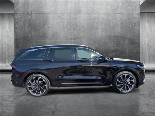 2024 Lincoln Nautilus Black Label