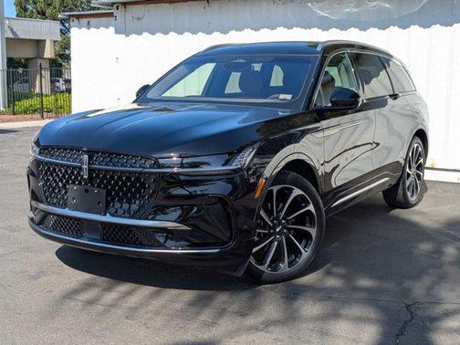 2024 Lincoln Nautilus Black Label