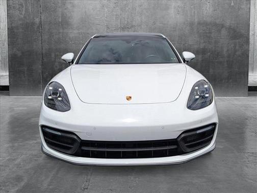 2021 Porsche Panamera RWD