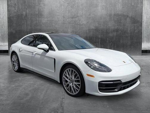 2021 Porsche Panamera RWD