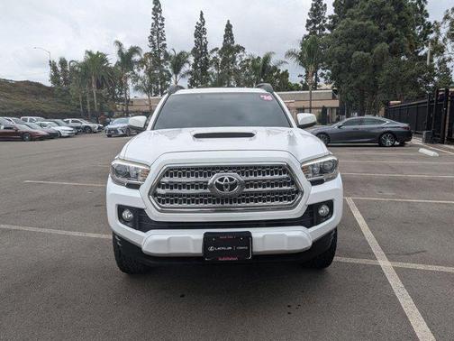 2016 Toyota Tacoma TRD Sport