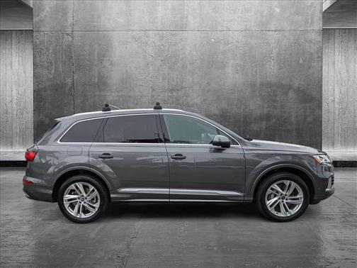 2021 Audi Q7 45 Premium