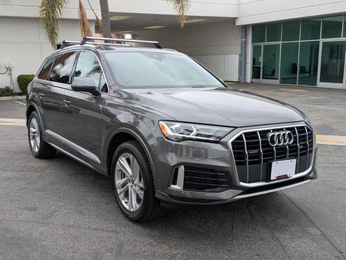 2021 Audi Q7 45 Premium