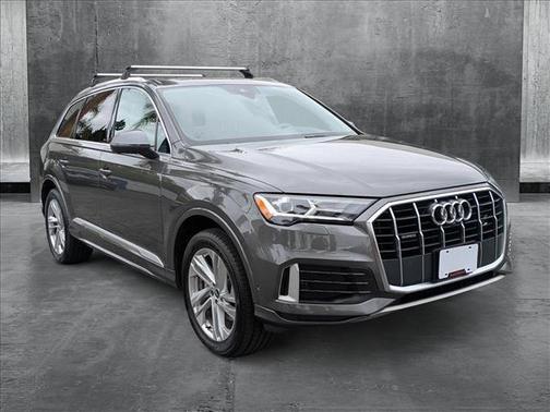 2021 Audi Q7 45 Premium