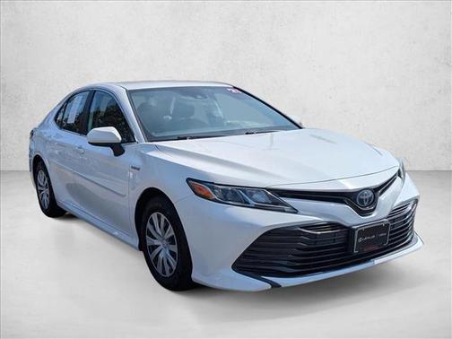 2019 Toyota Camry Hybrid LE
