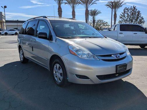 2008 Toyota Sienna LE