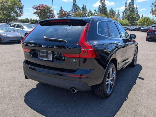 2018 Volvo XC60 T6 Momentum