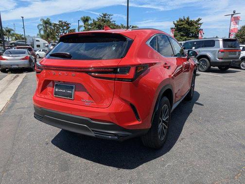 2022 Lexus NX 350h Premium