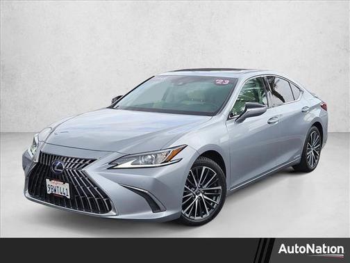 Iridium 2022 Lexus ES 300h Base