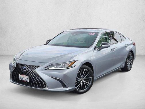 Iridium 2022 Lexus ES 300h Base