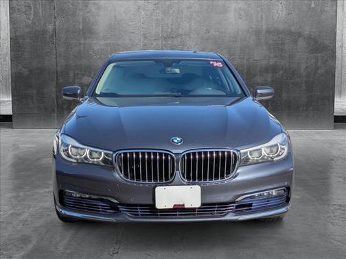 2016 BMW 740 740i