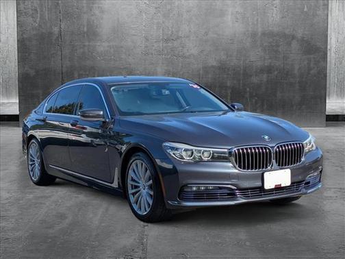 2016 BMW 740 740i