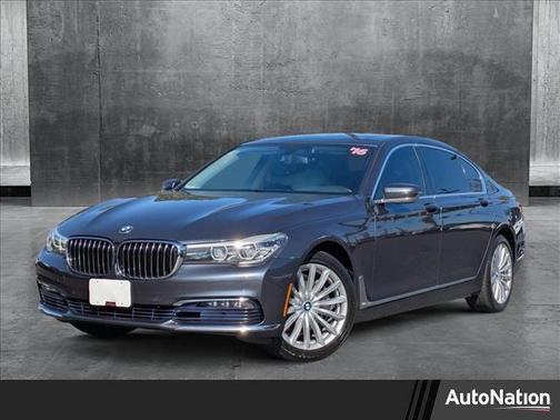 2016 BMW 740 740i