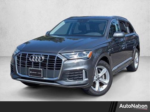 2022 Audi Q7 45 Premium