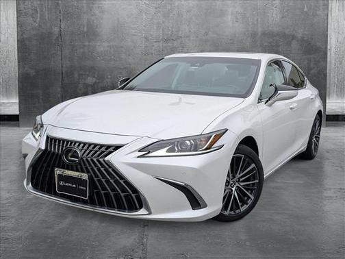 2023 Lexus ES 300h Base