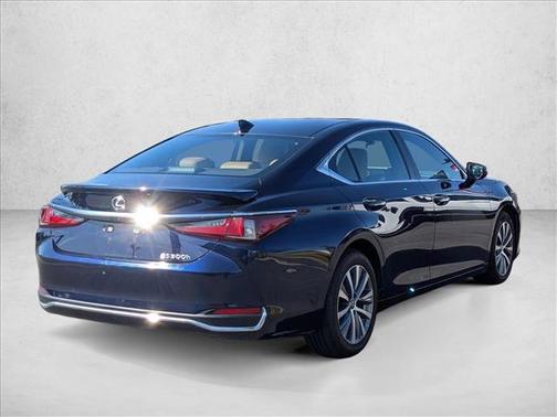 2020 Lexus ES 300h Base