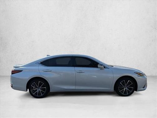 2024 Lexus ES 300h Base