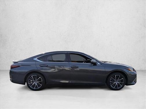 2025 Lexus ES 300h Base