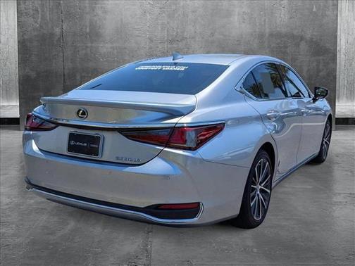 2024 Lexus ES 300h Base