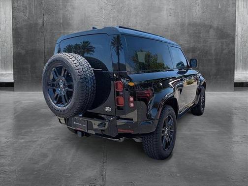 2022 Land Rover Defender 90 X-Dynamic S