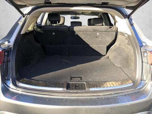 2017 INFINITI QX70 Base