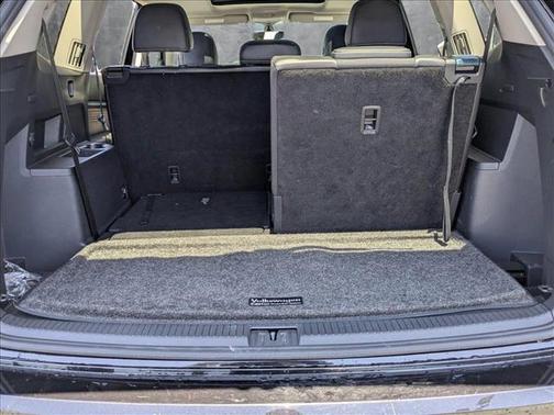 2022 Volkswagen Atlas 3.6L SE w/Technology
