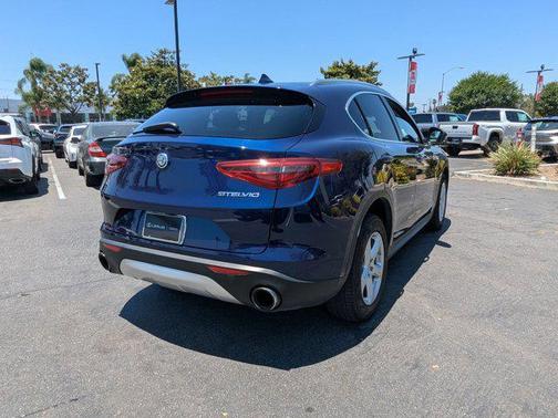2018 Alfa Romeo Stelvio Base