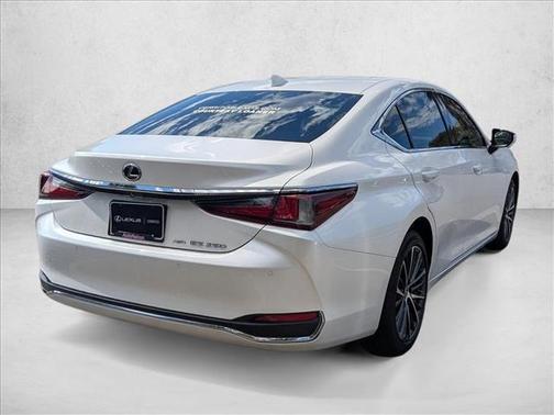 2024 Lexus ES 250 Base