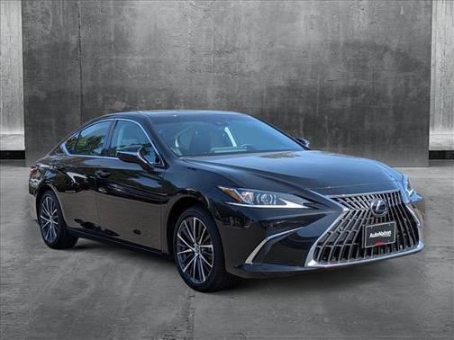 2025 Lexus ES 300h Base
