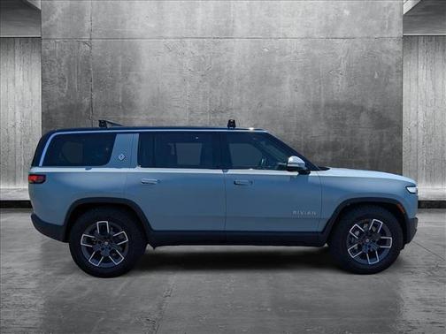 2023 Rivian R1S Adventure