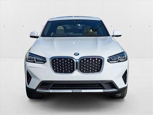 2025 BMW X4 xDrive30i