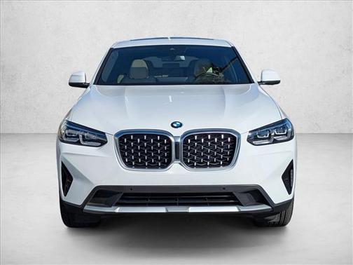 2025 BMW X4 xDrive30i