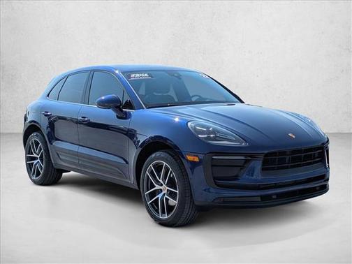 2022 Porsche Macan AWD