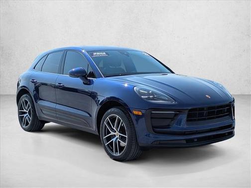 2022 Porsche Macan AWD