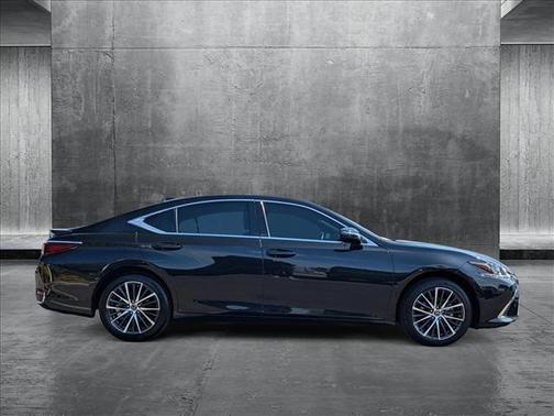 2024 Lexus ES 300h Base