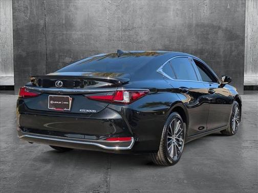 2024 Lexus ES 300h Base