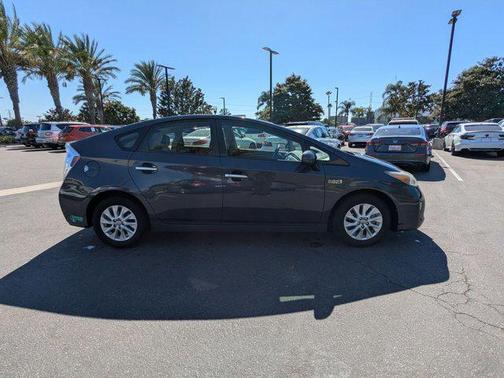 2012 Toyota Prius Plug-in Advanced
