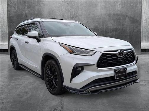 2022 Toyota Highlander Platinum