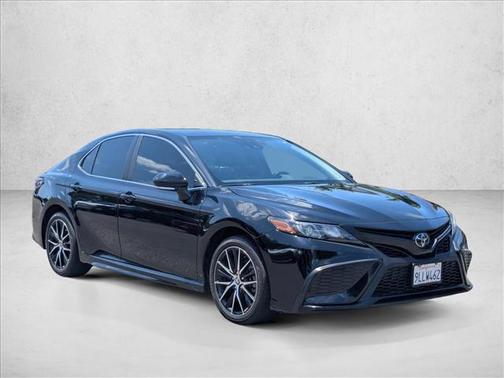 Midnight Black Metallic 2024 Toyota Camry SE