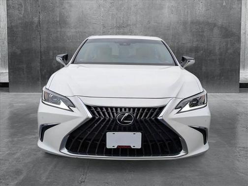 2024 Lexus ES 300h Base