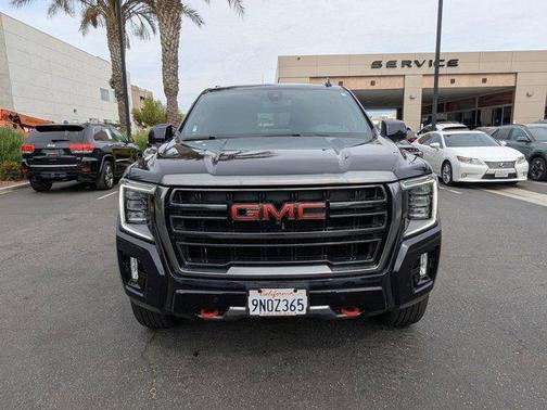 2021 GMC Yukon 4WD AT4