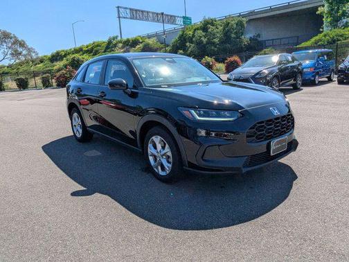 Crystal Black Pearl 2023 Honda HR-V LX