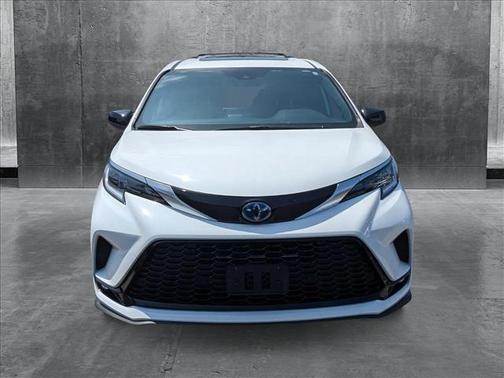 2024 Toyota Sienna XSE 7 Passenger