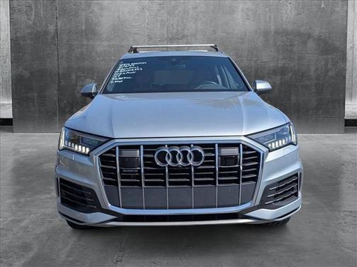 2024 Audi Q7 55 Premium Plus