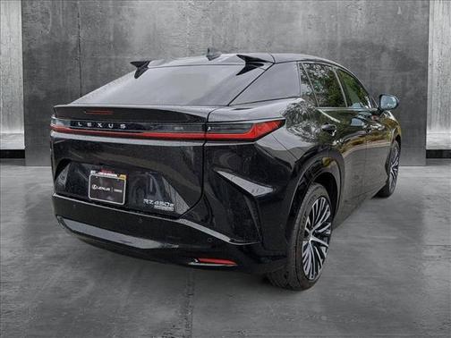 2023 Lexus RZ 450e Luxury